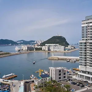 4* Hotel Citadines Connect Hari